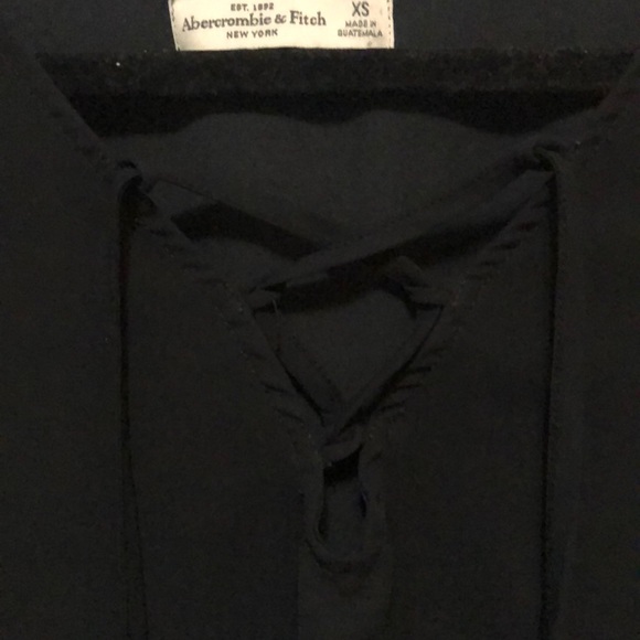 A&F lace up blouse - Picture 4 of 4